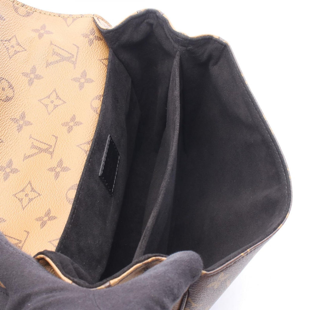 Louis Vuitton Handbag Pochette Metis MM Leather — view 3