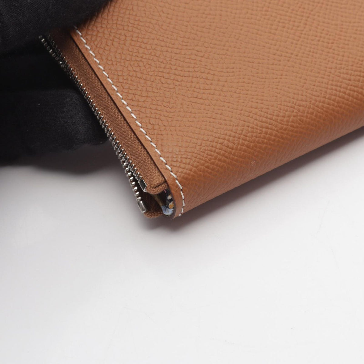 Hermes Round Wallet Azap Compact Silk'in Gold Leather — view 6