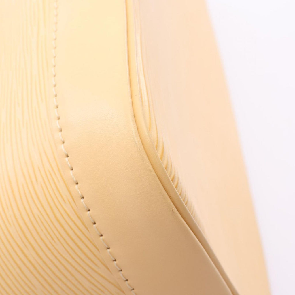 Louis Vuitton Handbag Alma Vanilla Leather — view 7