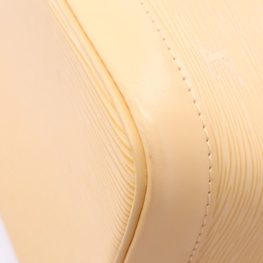 Louis Vuitton Handbag Alma Vanilla Leather — view 8