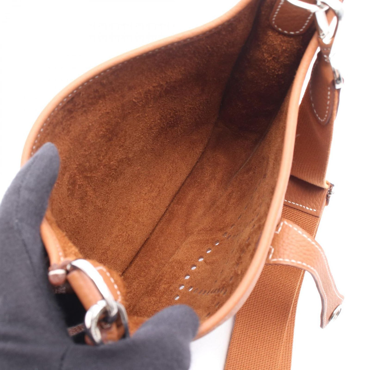 Hermes Shoulder Bag Evelyne 23 Gold — view 3
