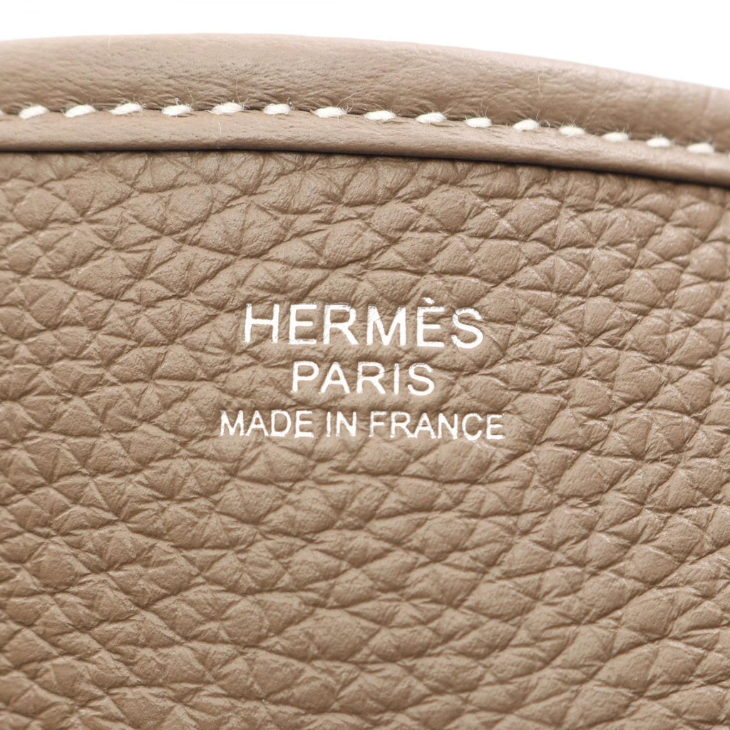 Hermes Shoulder Bag Evelyne 3 Trois PM Etoupe — view 4