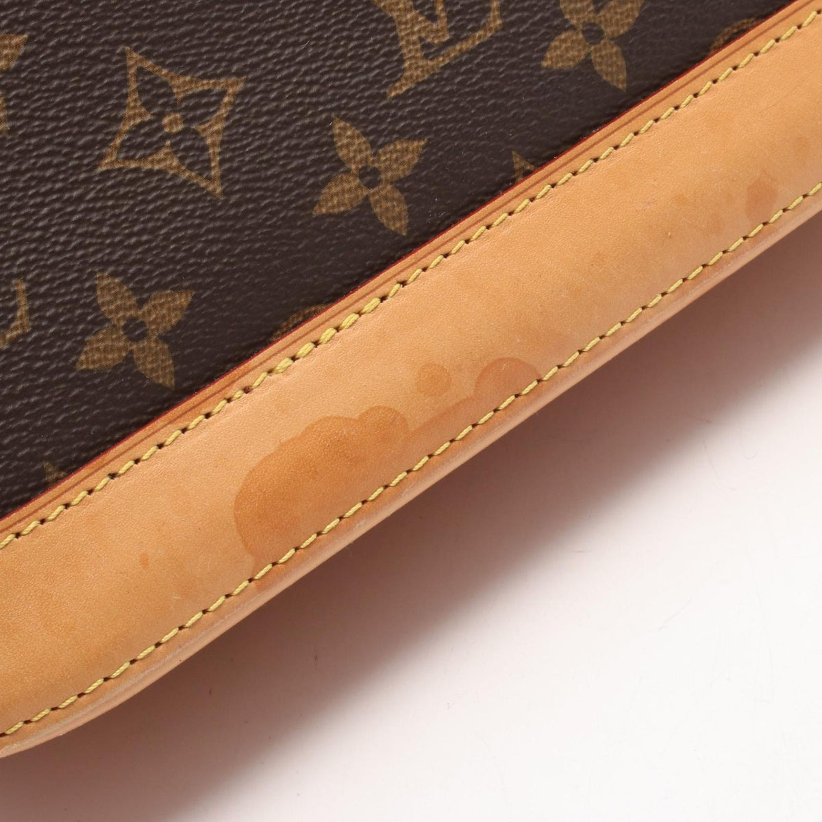 Louis Vuitton Handbag Alma BB Leather — view 8
