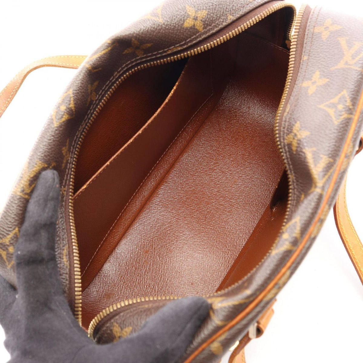 Louis Vuitton Shoulder Bag Cite MM Monogram Leather — view 3