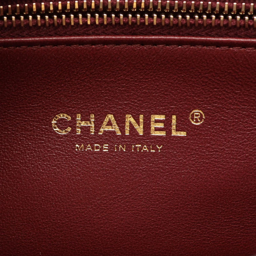 Chanel Shoulder Bag Quilted Black Lambskin Mini Chain — view 4
