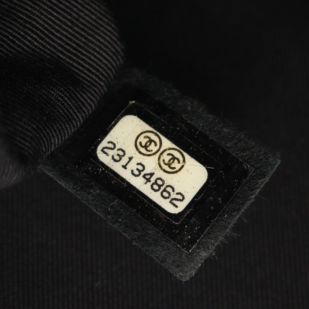 Chanel Shoulder Bag Boy Black Caviar Leather Chain — view 5