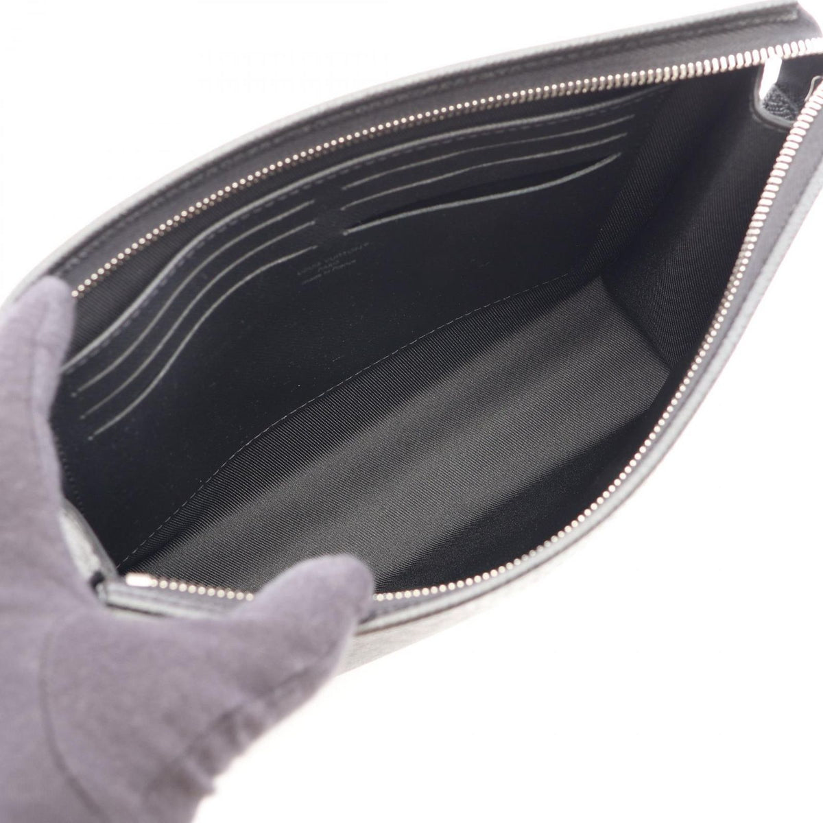 Louis Vuitton Clutch Pochette Voyage Noir Leather — view 3