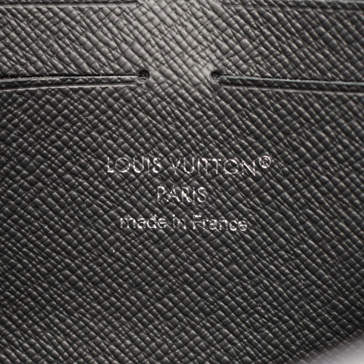 Louis Vuitton Clutch Pochette Voyage Noir Leather — view 4