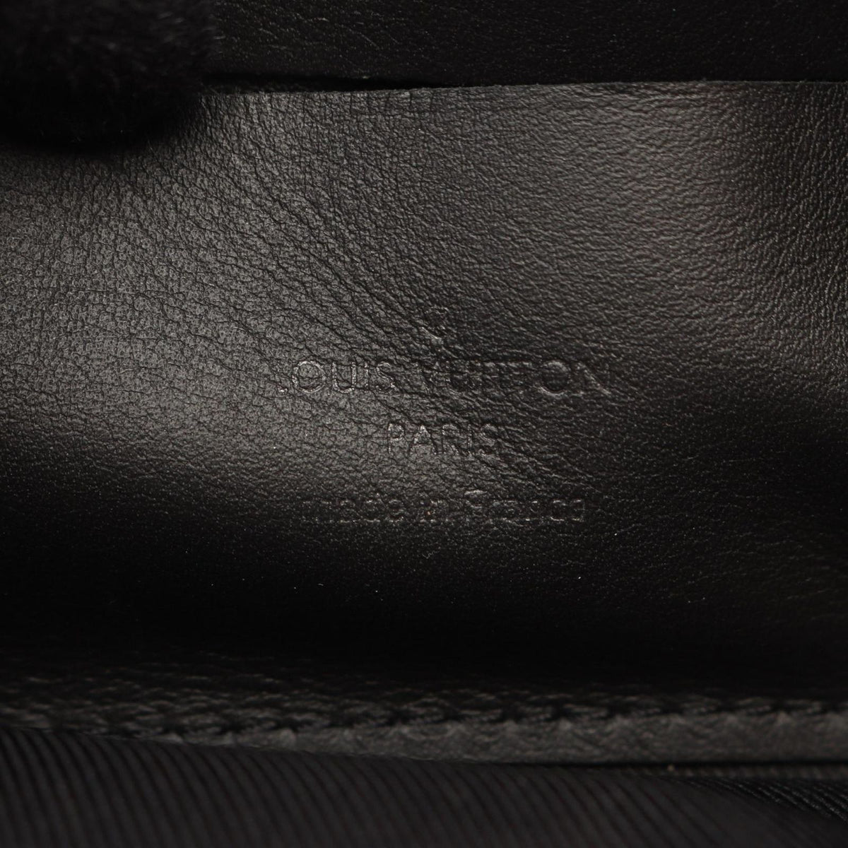 Louis Vuitton Clutch Pochette Volga Noir Leather — view 4
