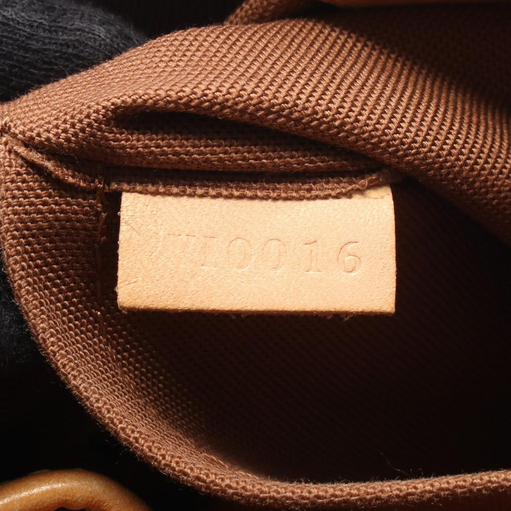 Louis Vuitton Handbag Batignolles Leather — view 5