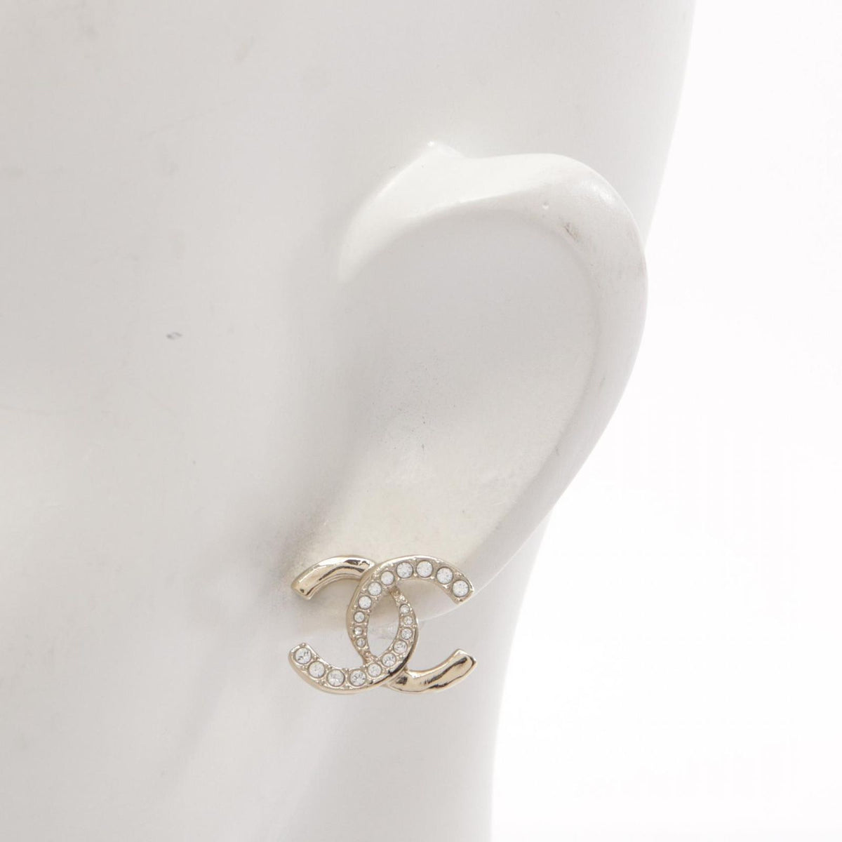 Chanel Earrings CC Logo — view 4