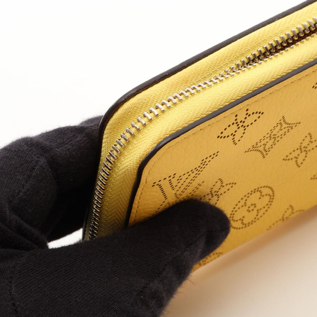 Louis Vuitton Round Wallet Zippy Jaune Leather — view 8