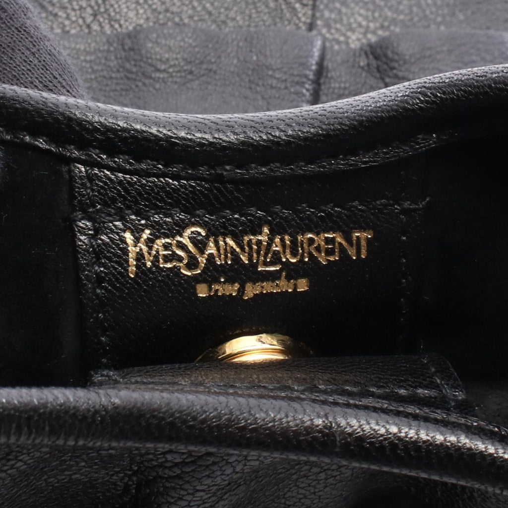 Saint Laurent Tropez Black Leather Shoulder Bag — view 4