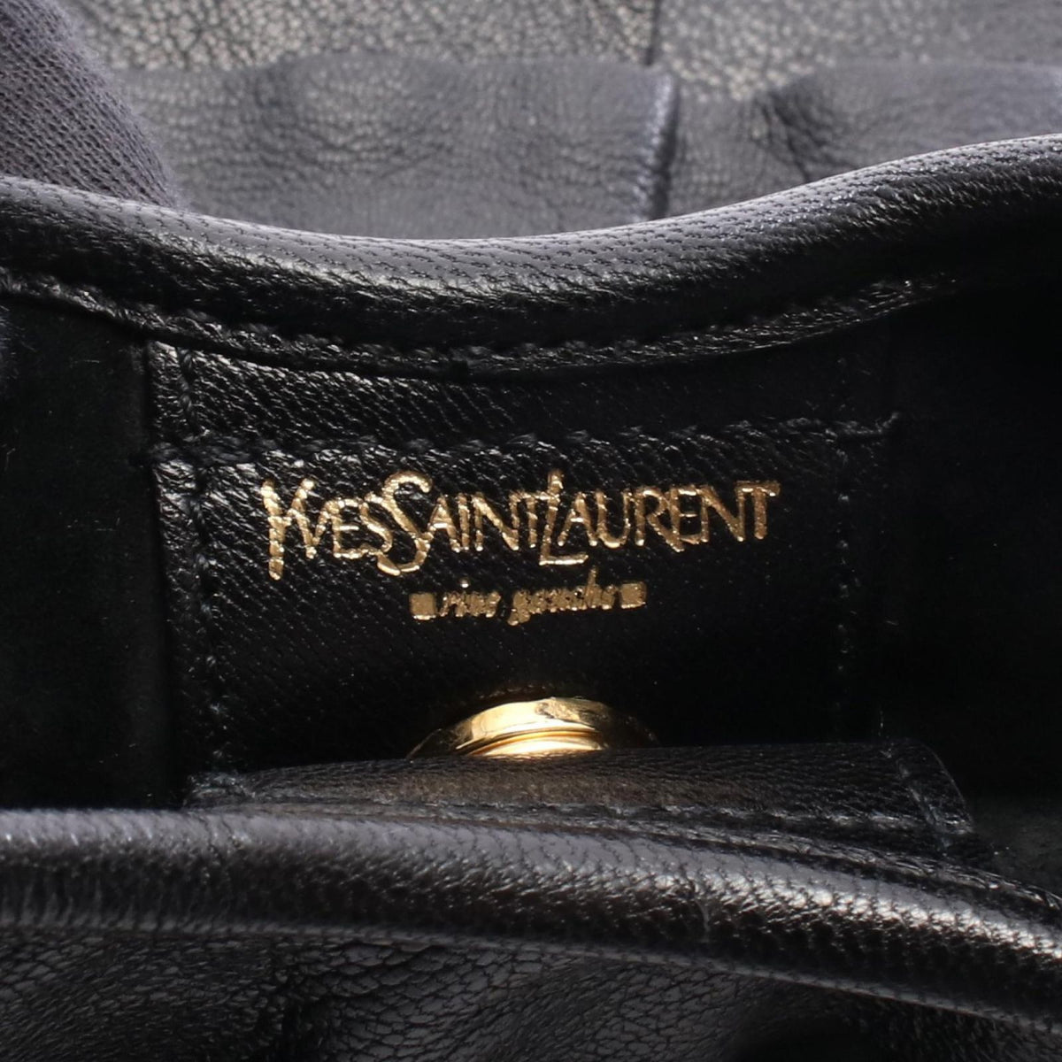 Saint Laurent Tropez Black Leather Shoulder Bag — view 4