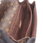 Louis Vuitton Handbag Pochette Metis Leather MM — view 3