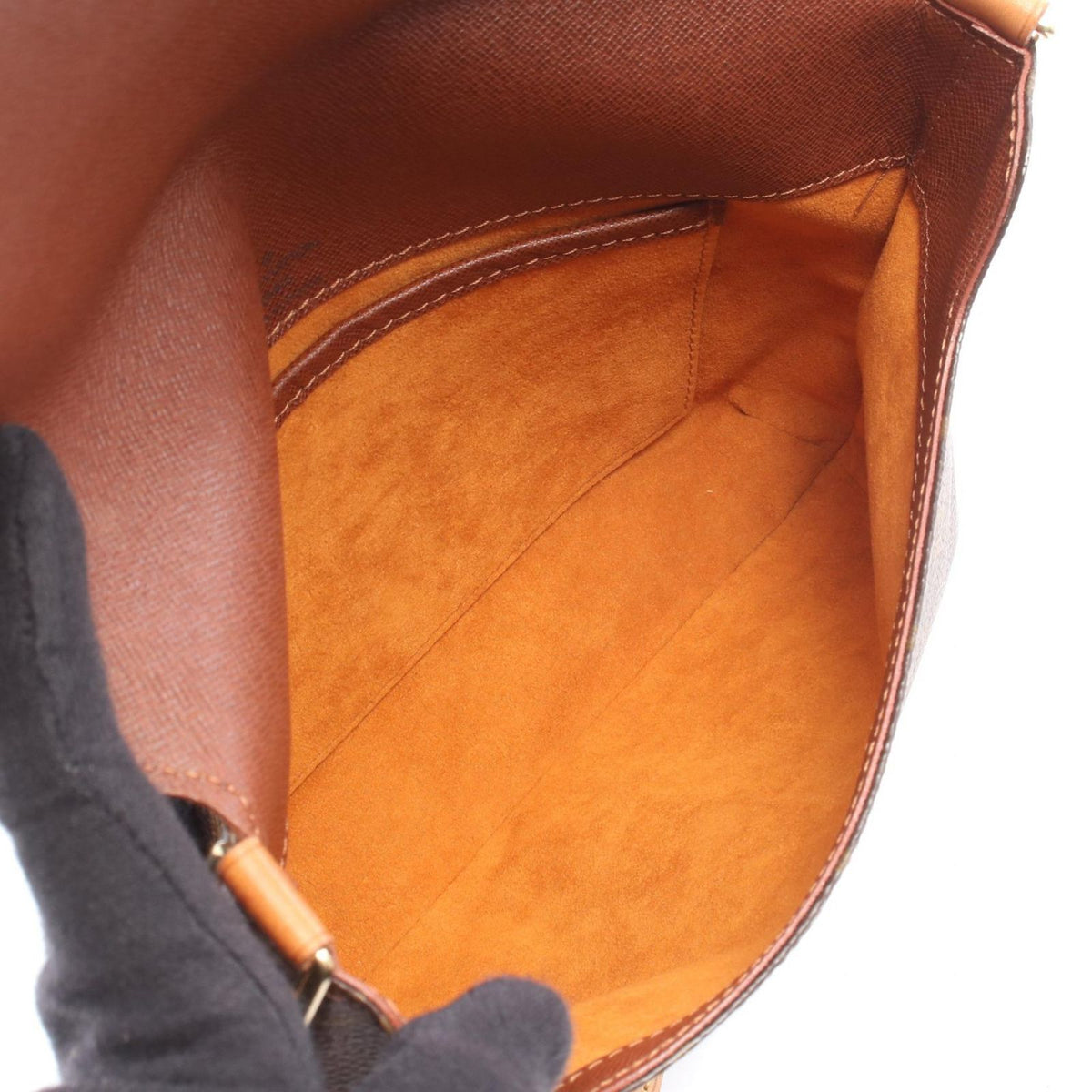 Louis Vuitton Shoulder Bag Musette Tango Short Strap Leather — view 3