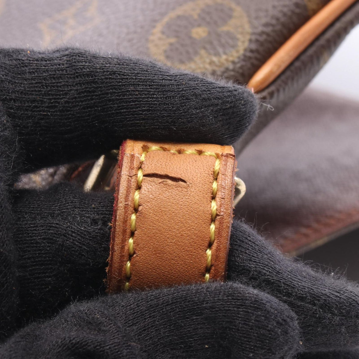 Louis Vuitton Shoulder Bag Musette Tango Short Strap Leather — view 8
