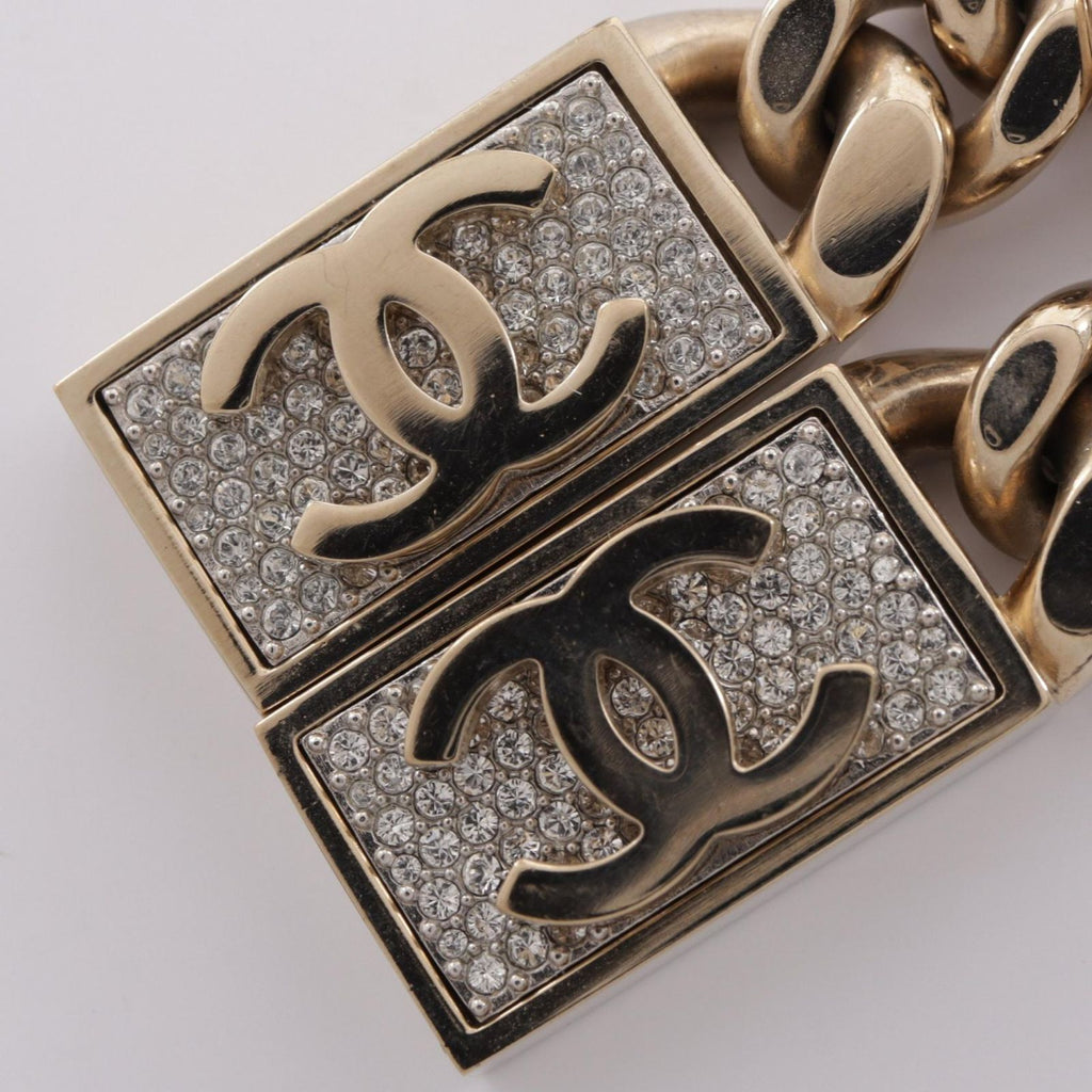 Chanel Earrings CC Logo Lock Chain Swing — view 7
