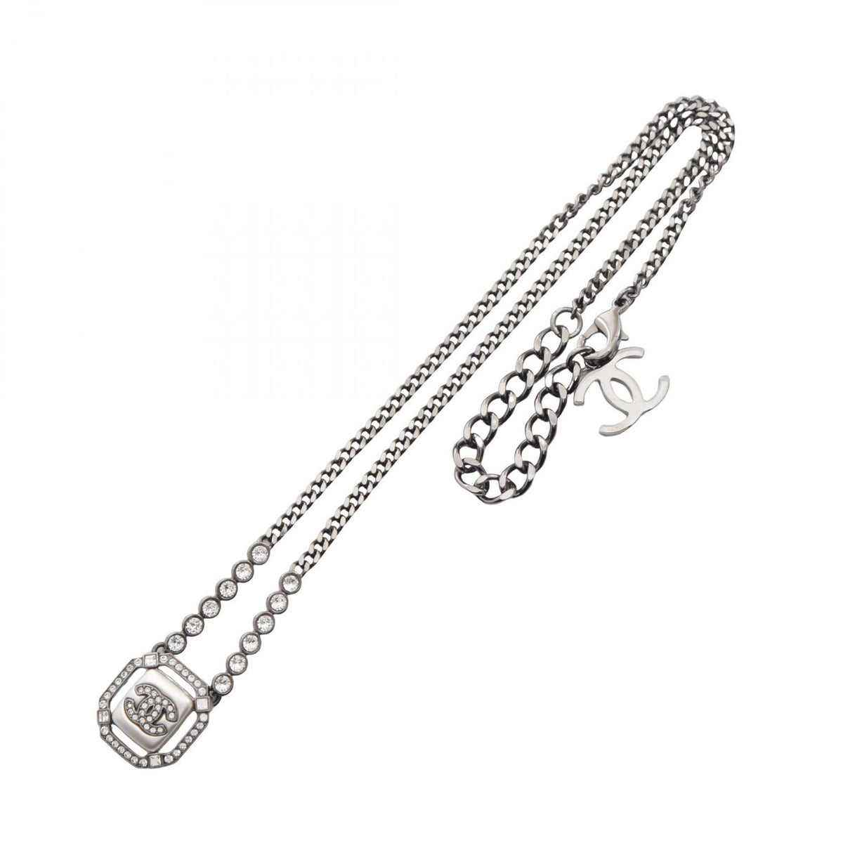 Chanel Necklace CC Logo — view 3