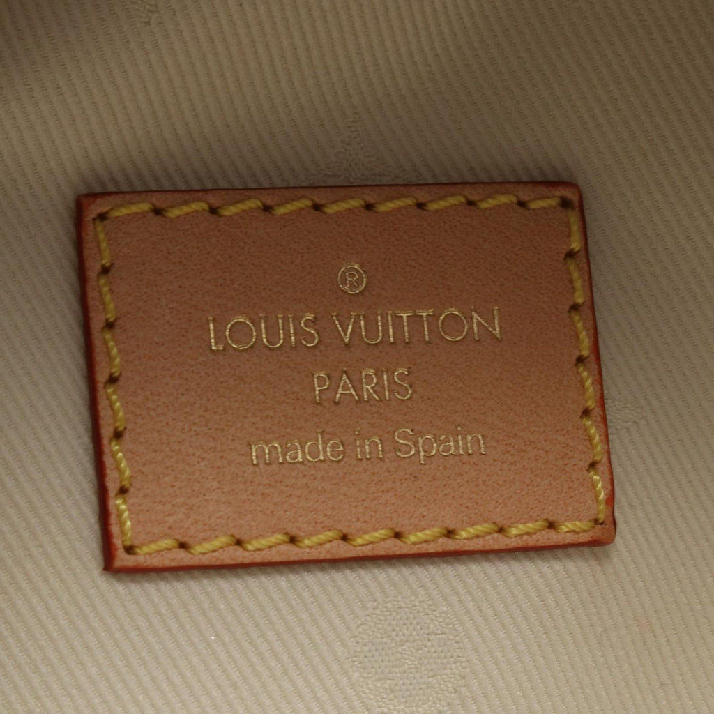 Louis Vuitton Waist Bag High Rise Monogram Leather — view 4
