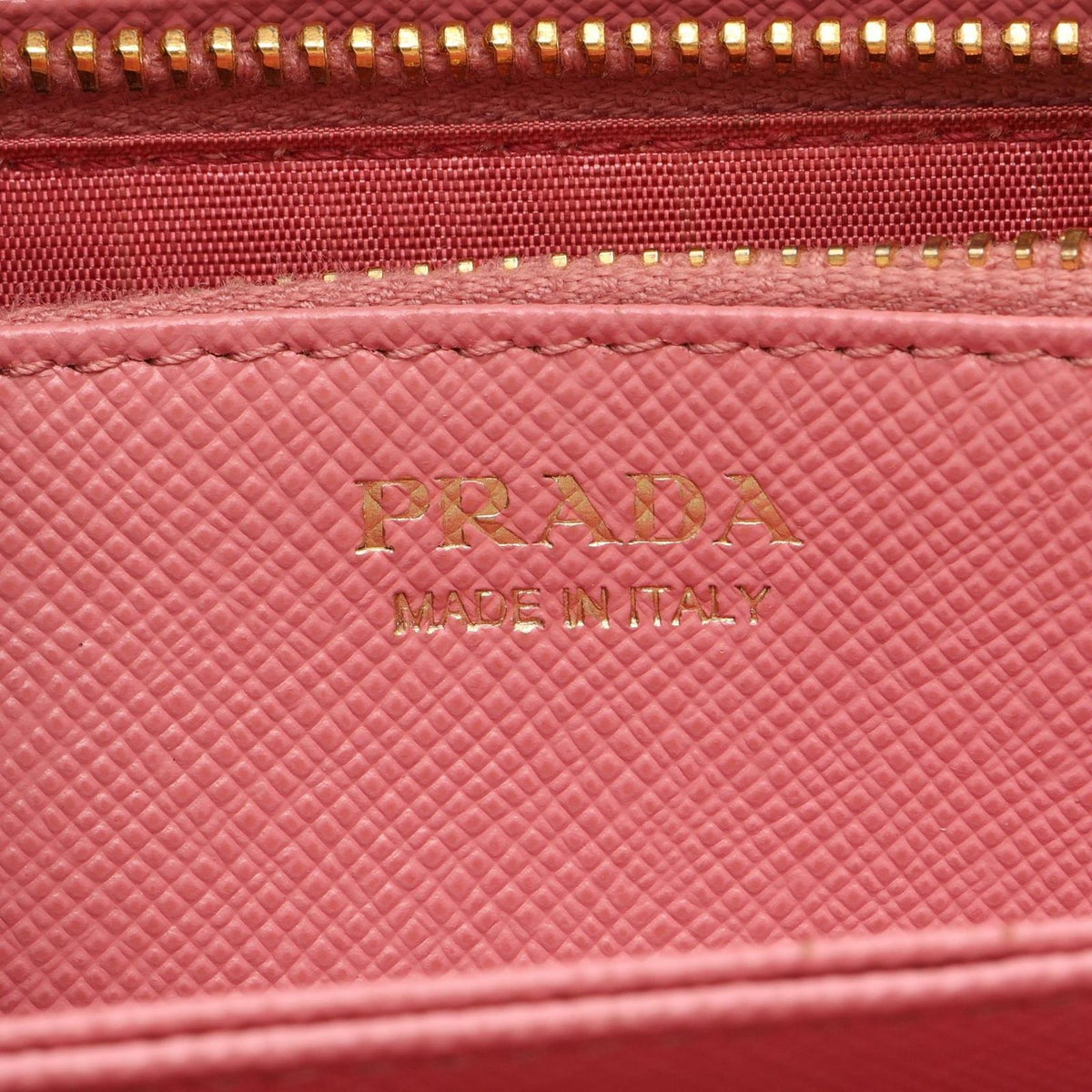 Prada Round Wallet Ribbon Pink Saffiano Leather — view 4