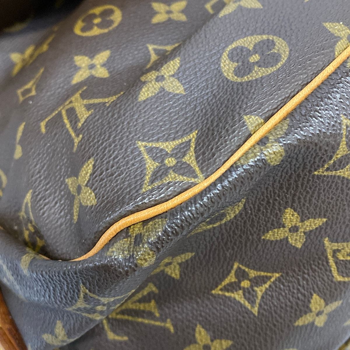 Louis Vuitton Shoulder Bag Monogram Saumur 35 — view 6