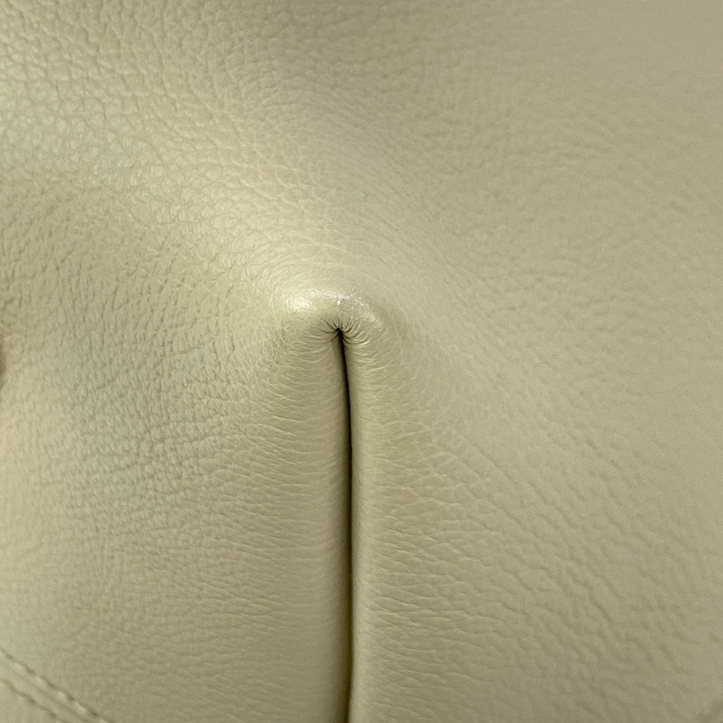 Louis Vuitton Shoulder Bag Collection Line Lowkey Hobo MM Clay Leather Cowhide — view 6