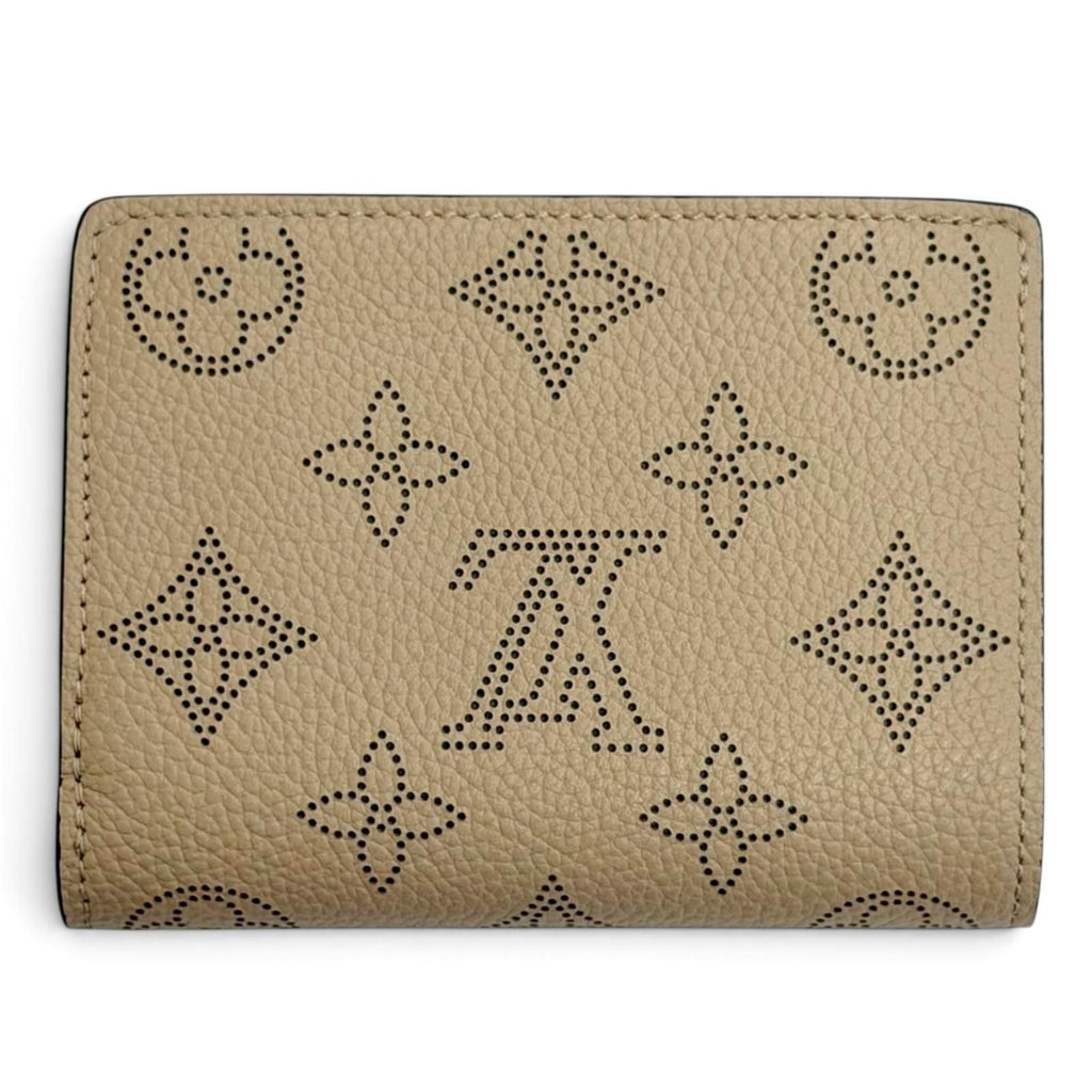 Louis Vuitton Portefeuille Clair Monogram Mahina Galet Bifold Wallet Silver — view 3
