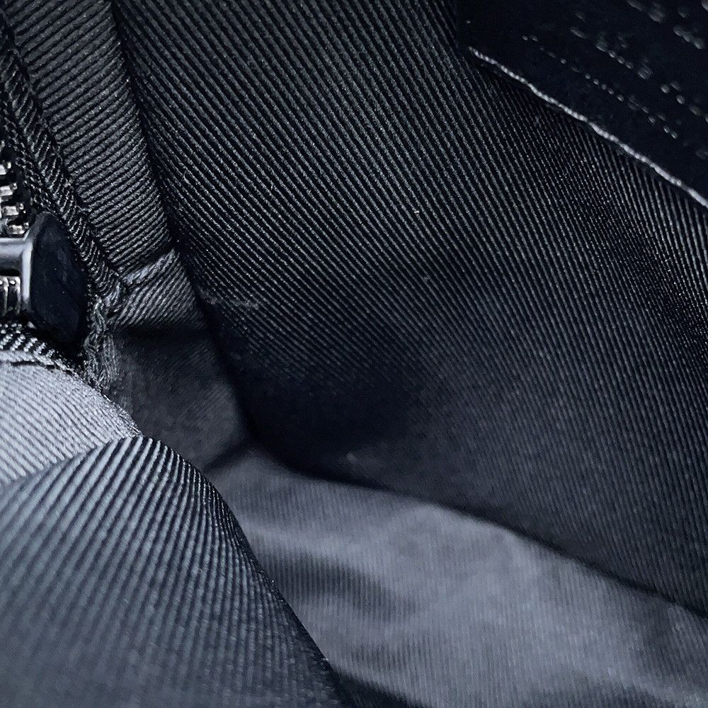 Louis Vuitton Shoulder Bag Taiga Danube Messenger Black — view 8