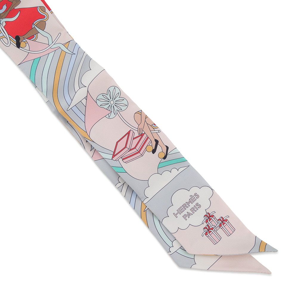 Hermes Scarf Twilly Fly in the Skycarre Carres Volants Silk Twill — view 4