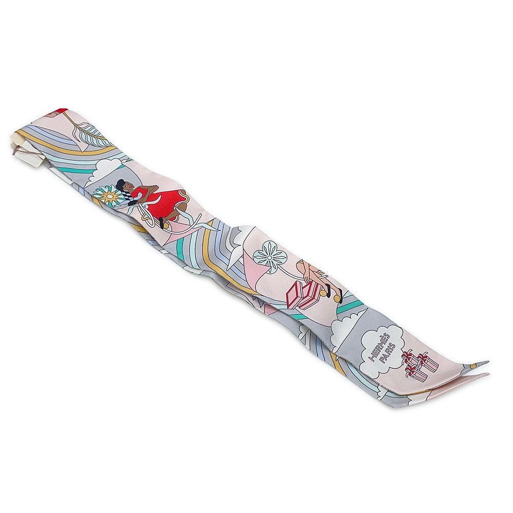 Hermes Scarf Twilly Fly in the Skycarre Carres Volants Silk Twill — view 6