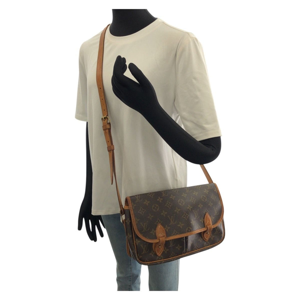 Louis Vuitton Monogram Gibeciere MM Brown Gold Leather Shoulder Bag — view 7