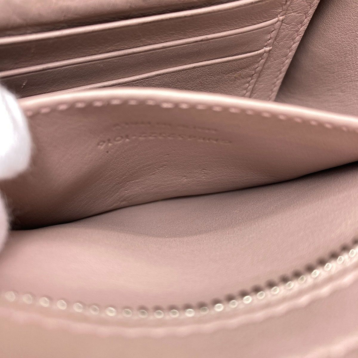 Saint Laurent Toy Cabas Shoulder Bag Leather — view 8