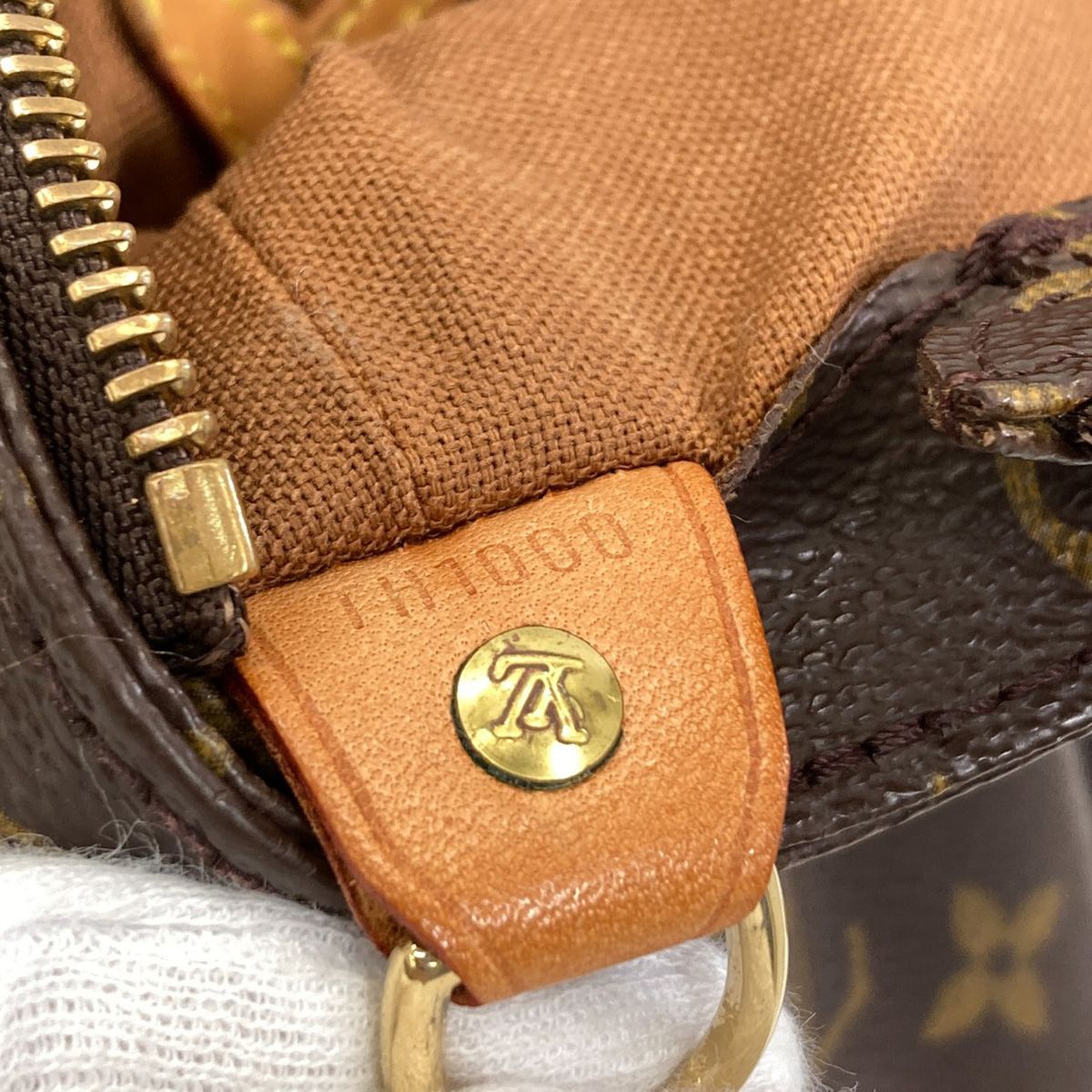 Louis Vuitton Cabas Mezzo Tote Bag Monogram Canvas — view 7