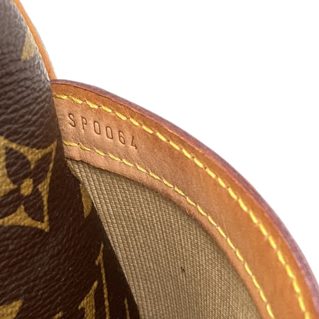 Louis Vuitton Reporter PM Shoulder Bag Monogram Canvas — view 8