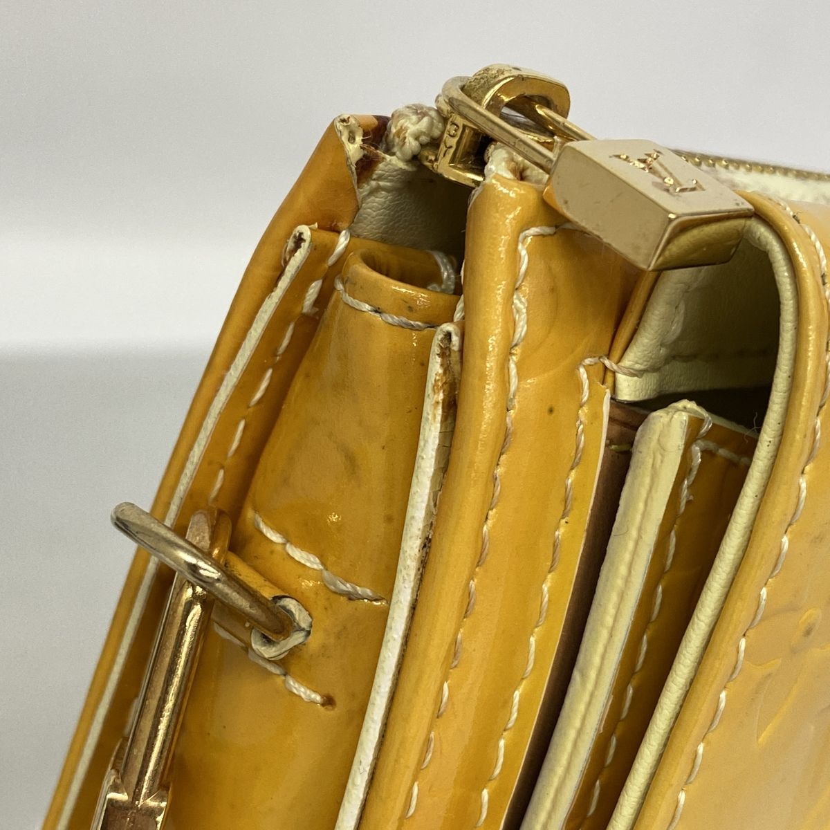 Louis Vuitton Handbag Vernis Mott Lime Yellow — view 8