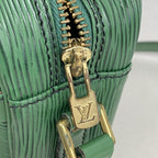 Louis Vuitton Shoulder Bag Epi Trocadero 24 Borneo Green — view 8