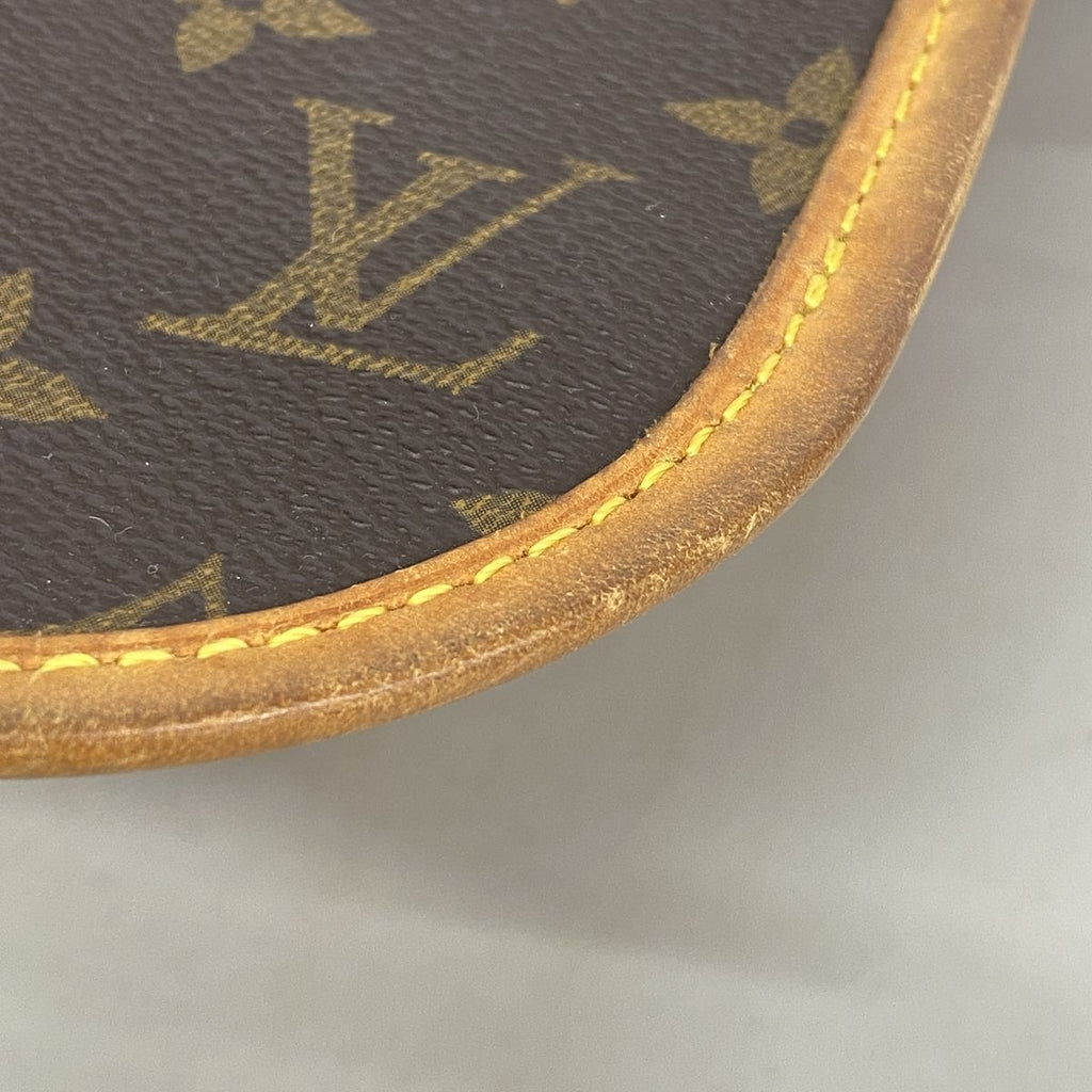 Louis Vuitton Shoulder Bag Monogram Gibeciere MM Brown — view 6