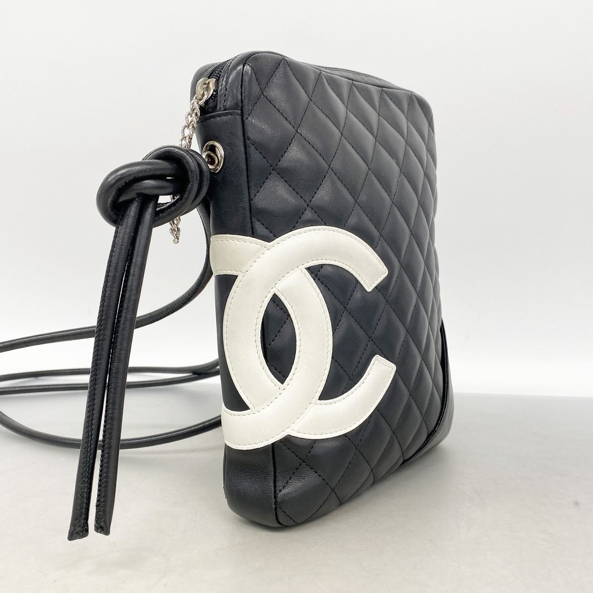 Chanel Shoulder Bag Cambon Lambskin Black Silver — view 2