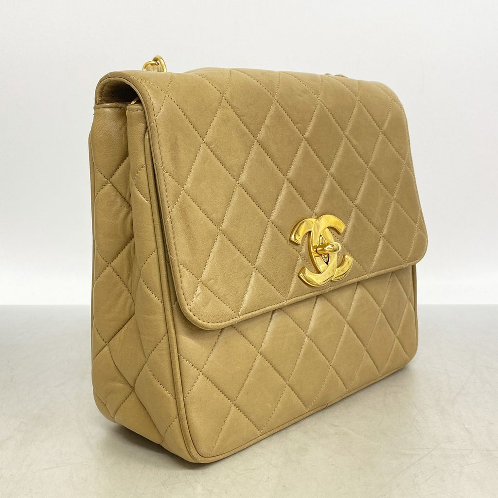 Chanel Shoulder Bag Quilted Jumbo CC Logo Lambskin Beige Gold — view 2