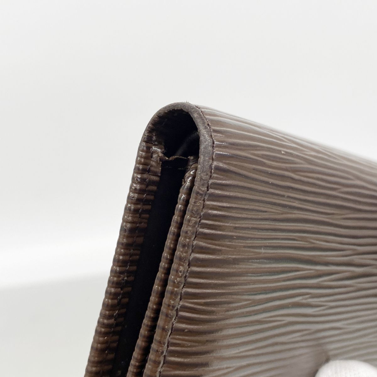 Louis Vuitton Trifold Wallet Epi Porte Tresor International Mocha — view 6