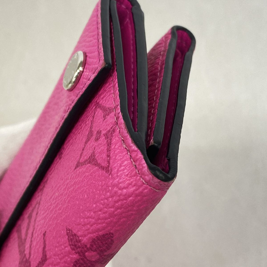 Louis Vuitton Trifold Wallet Taigarama Discovery Compact Fishery — view 6