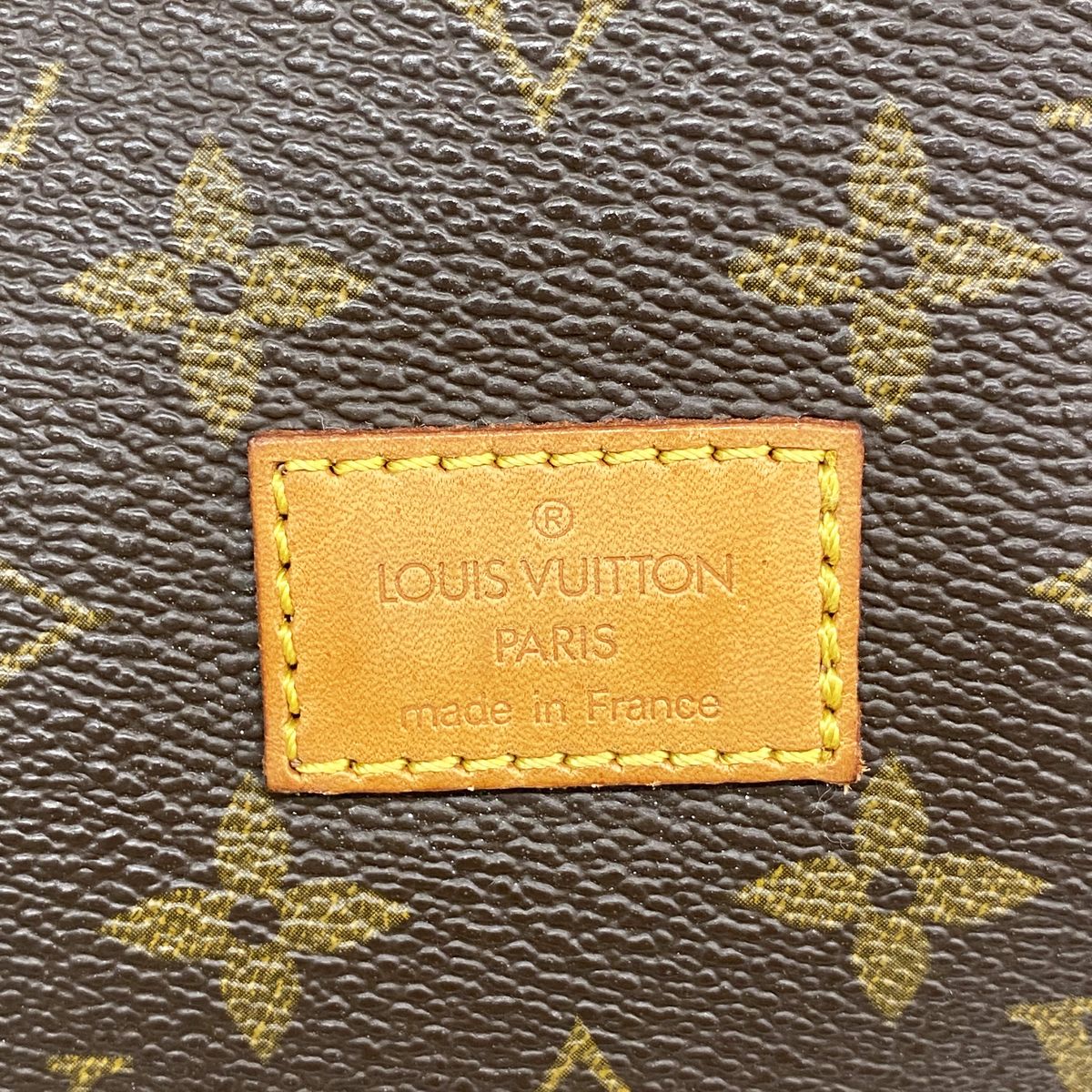 Louis Vuitton Shoulder Bag Monogram Saumur 30 Brown — view 5