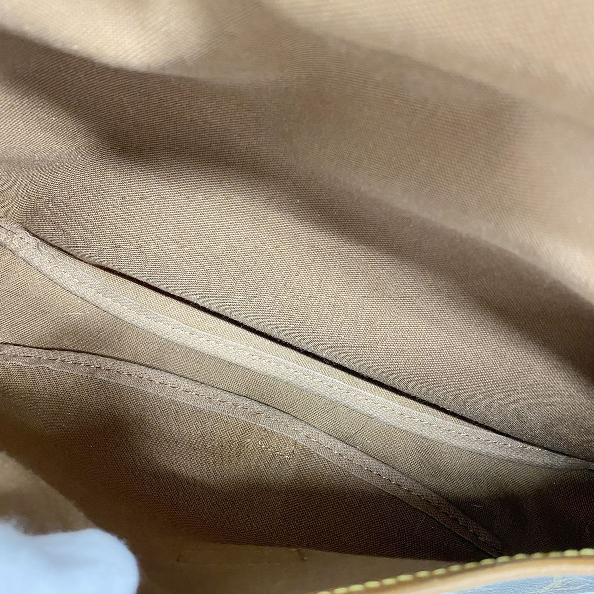 Louis Vuitton Shoulder Bag Monogram Saumur 30 Brown — view 4