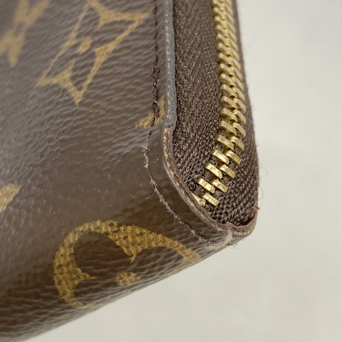 Louis Vuitton Coin Purse Monogram Zippy Brown — view 5