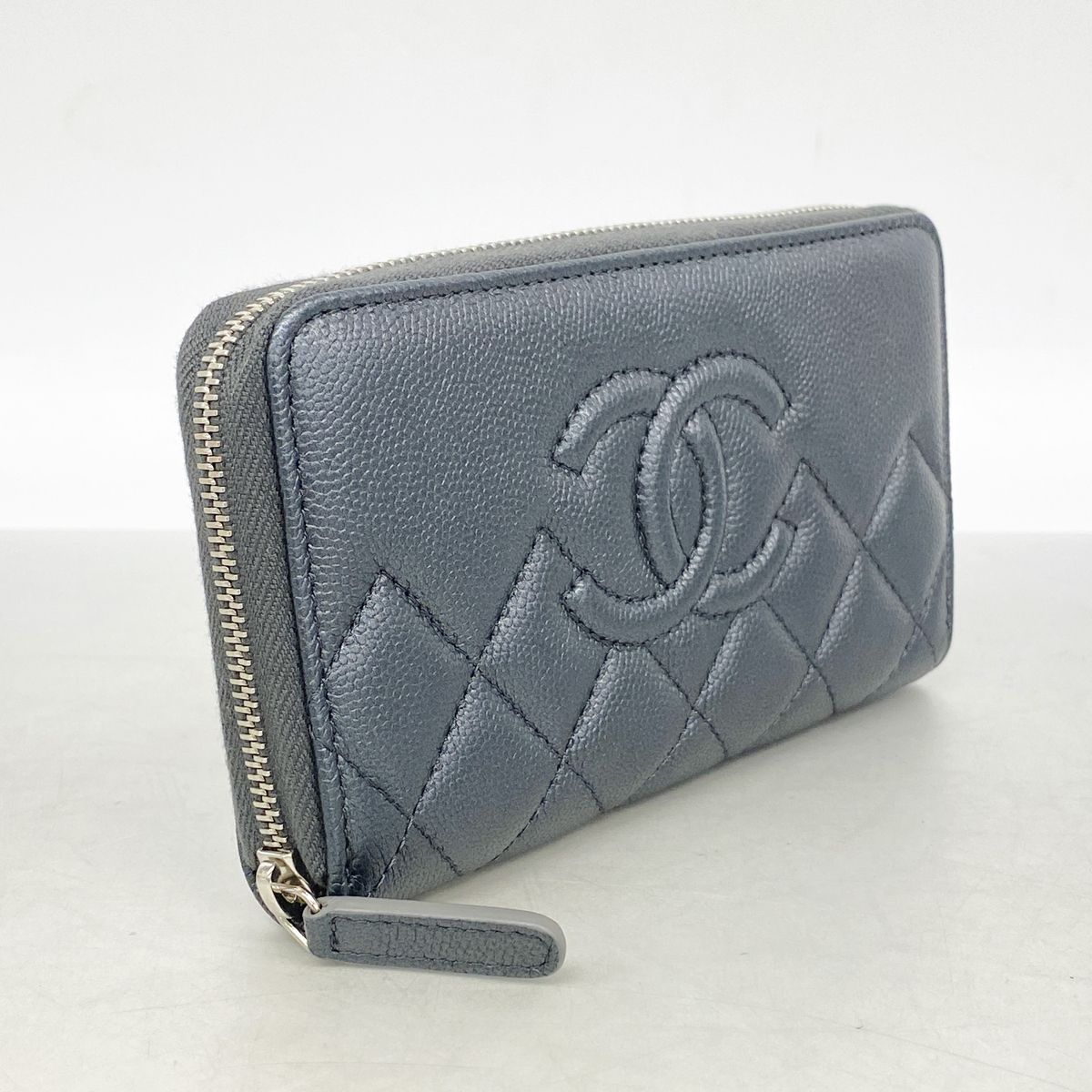 Chanel Wallet Quilted Caviar Leather Black Silver — view 2