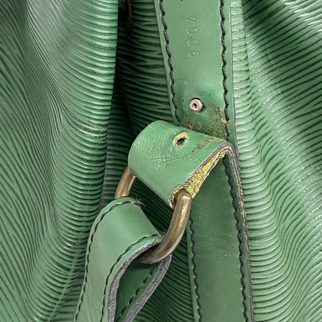 Louis Vuitton Shoulder Bag Epi Petit Noe Borneo Green — view 8