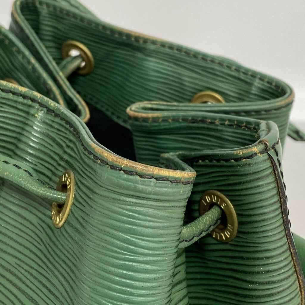 Louis Vuitton Shoulder Bag Epi Petit Noe Borneo Green — view 7