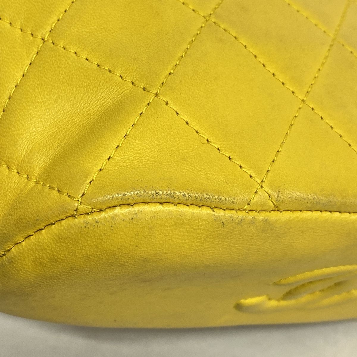 Chanel Handbag Quilted Lambskin Yellow Gold — view 6