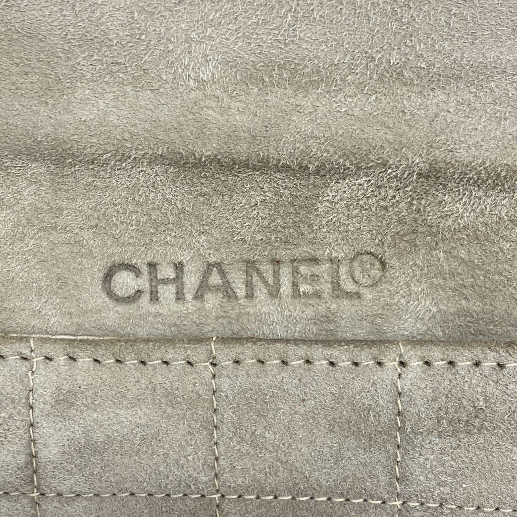 Chanel Handbag Choco Bar Suede Gray Silver — view 5